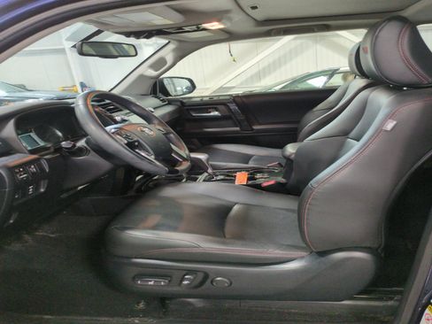 Used 2019 Toyota 4Runner TRD Off-Road Premium AWD/4WD image 4