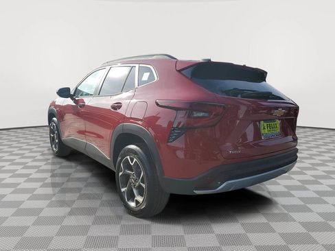 New 2026 Chevrolet Trax LT image 4