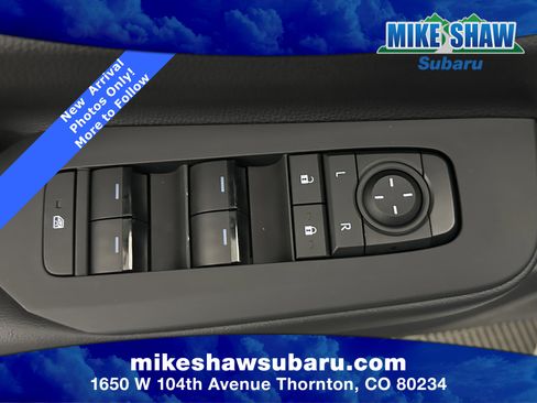 Used 2025 Toyota Prius Plug-In Hybrid image 63