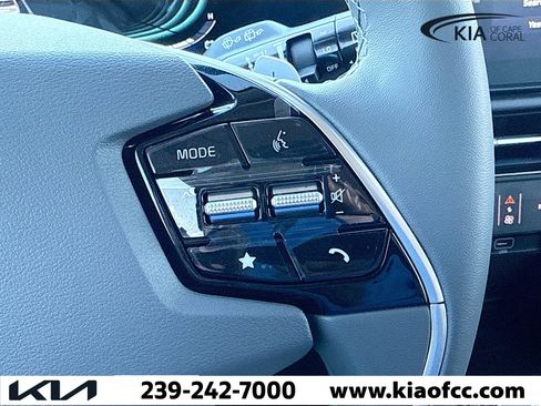 New 2026 Kia Niro EX image 36