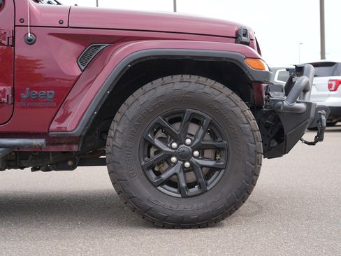 Used 2022 Jeep Gladiator Sport AWD/4WD image 11