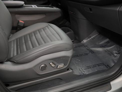 Used 2024 Kia EV9 Land image 55