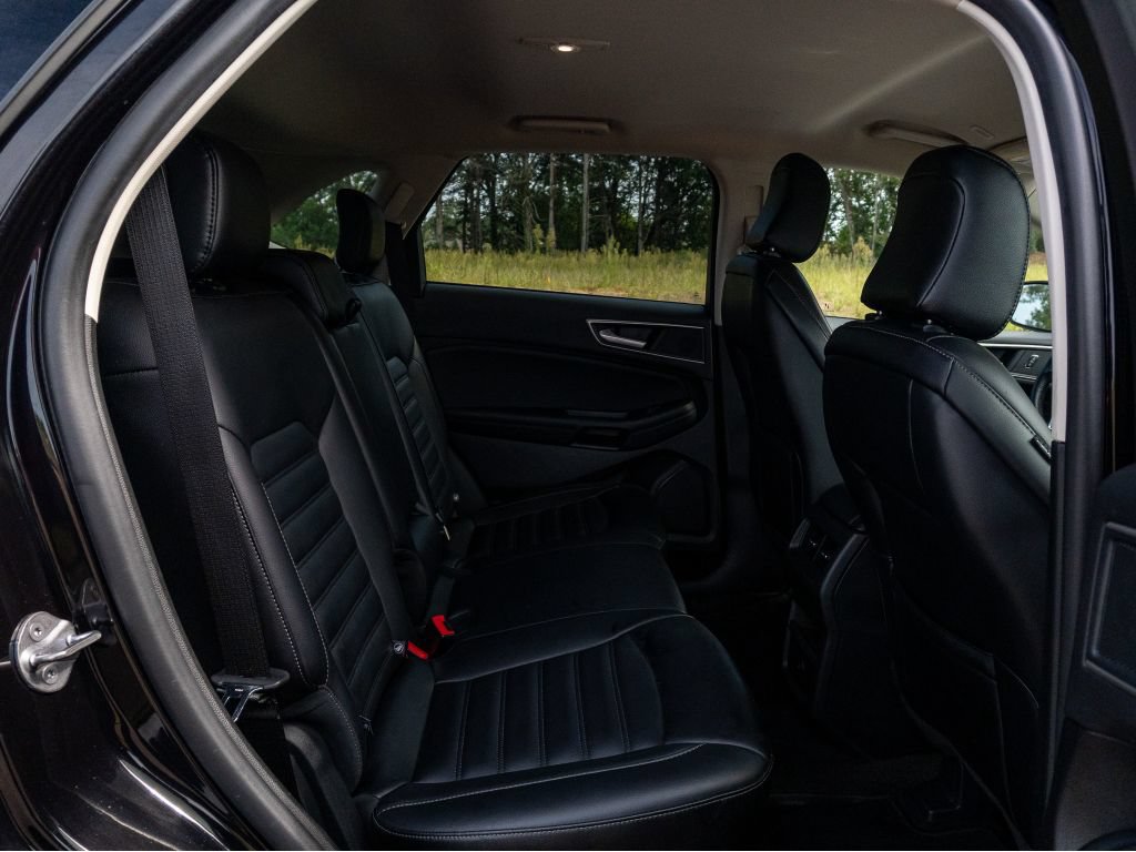 Used 2024 Ford Edge SEL AWD/4WD image 18