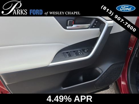 Used 2022 Toyota RAV4 XLE Premium AWD/4WD image 16