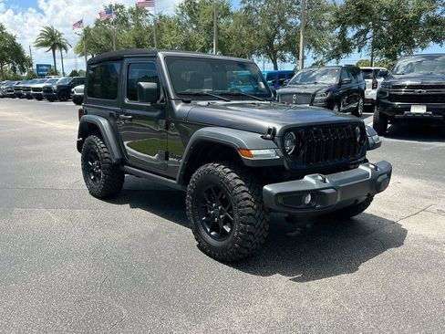 Used 2024 Jeep Wrangler Sport AWD/4WD image 3