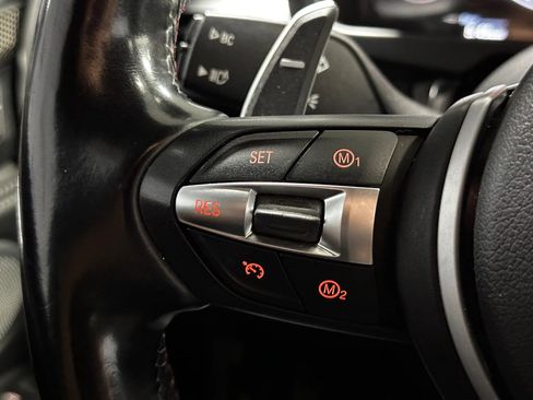 Used 2015 BMW X6 M image 34