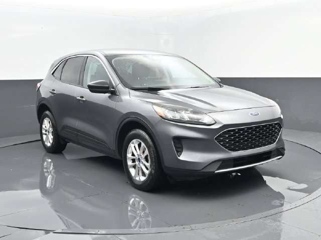 Used 2022 Ford Escape SE w/ Cold Weather Package AWD/4WD image 3
