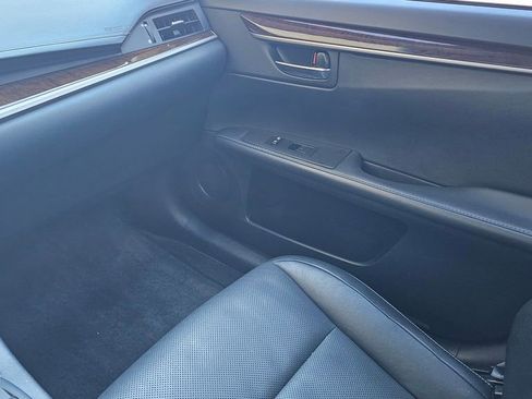 Used 2015 Lexus ES 350 w/ Premium Package image 9