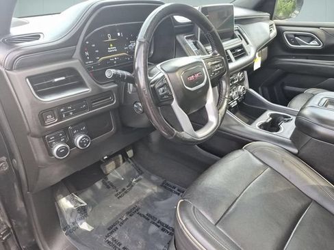 Used 2022 GMC Yukon SLT w/ SLT Premium Package AWD/4WD image 11