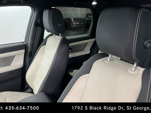 Used 2022 Land Rover Discovery Sport SE R-Dynamic AWD/4WD image 17