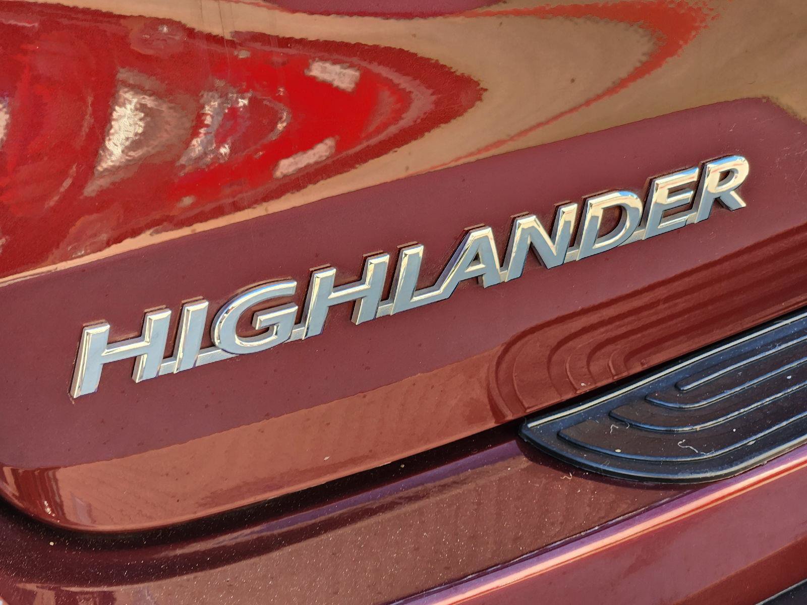 Used 2019 Toyota Highlander Limited FWD image 12