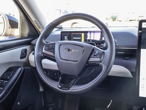 Used 2022 Ford Mustang Mach-E Premium image 16