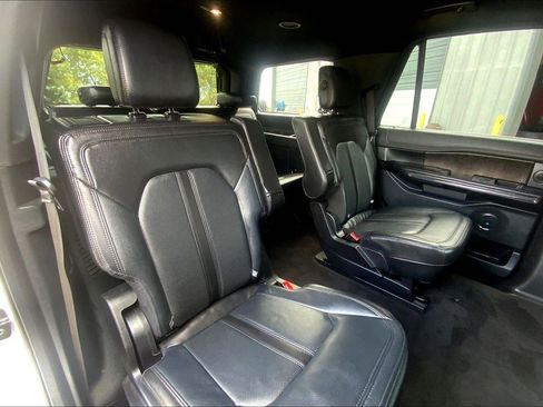 Used 2020 Ford Expedition Limited image 27