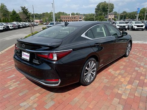 Used 2019 Lexus ES 300h w/ Premium Package image 36