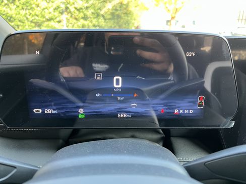 New 2025 Chevrolet Blazer EV LT image 23