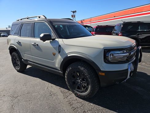 New 2025 Ford Bronco Sport Badlands w/ Sasquatch Badlands Package image 1