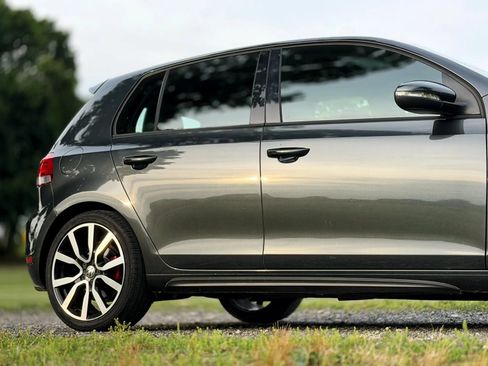 Used 2012 Volkswagen GTI 4-Door FWD image 15