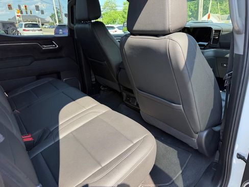 Used 2025 GMC Sierra 1500 SLT AWD/4WD image 24