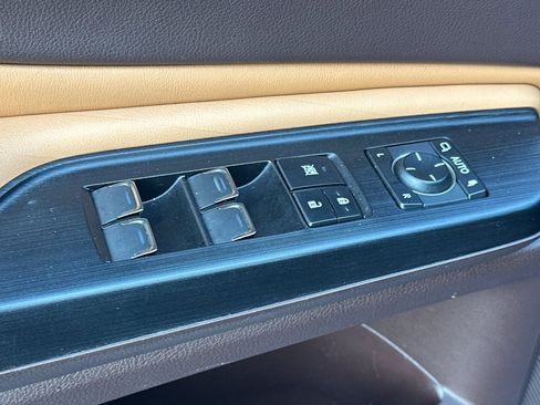 Certified 2021 Lexus ES 300h w/ Accessory Package image 13