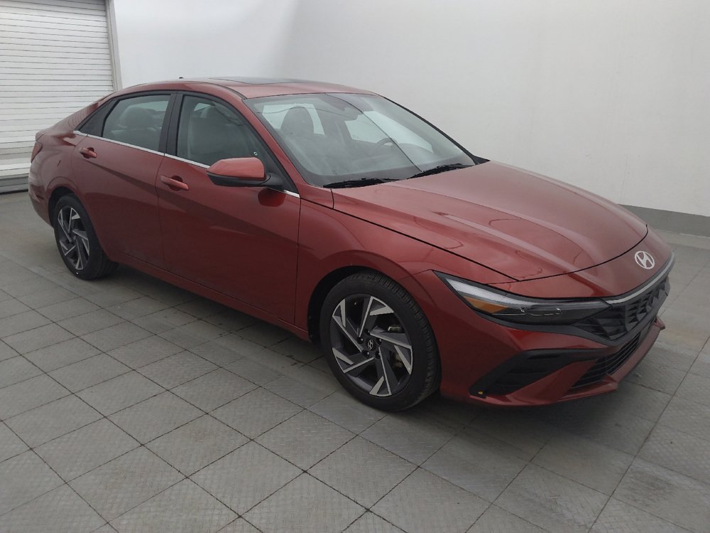 Used 2025 Hyundai Elantra Limited FWD image 11