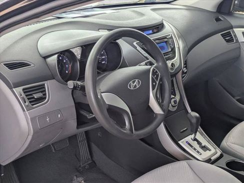 Used 2011 Hyundai Elantra GLS FWD image 10