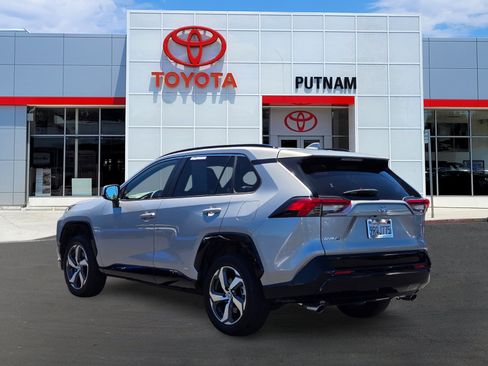 Used 2025 Toyota RAV4 SE w/ Weather & Moonroof Package AWD/4WD image 6