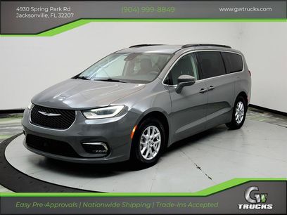 Used 2022 Chrysler Pacifica Touring-L