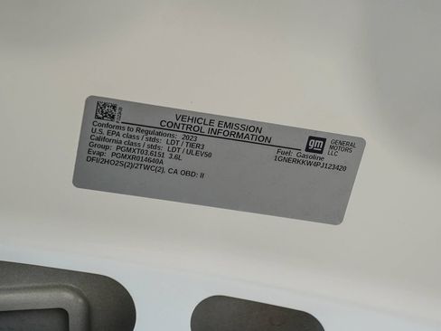 Used 2023 Chevrolet Traverse Premier FWD image 31