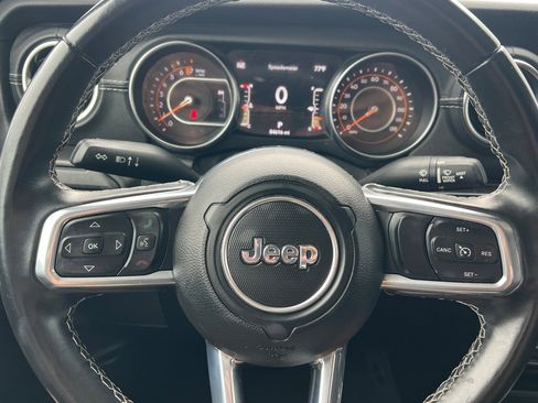 Certified 2021 Jeep Gladiator Overland w/ Popular Equipment Package image 25