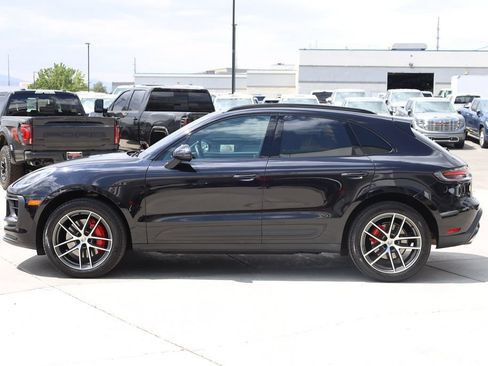Used 2022 Porsche Macan S w/ Premium Package Plus AWD/4WD image 3