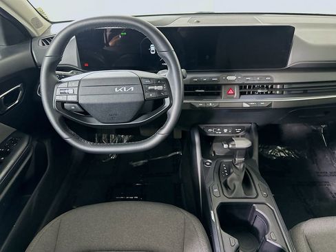 Used 2025 Kia K4 EX FWD image 17