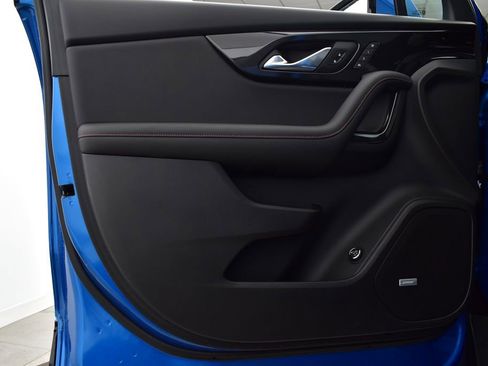 Used 2021 Chevrolet Blazer RS w/ Enhanced Convenience Package image 11