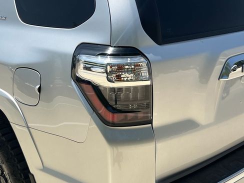 Used 2020 Toyota 4Runner Limited RWD image 13