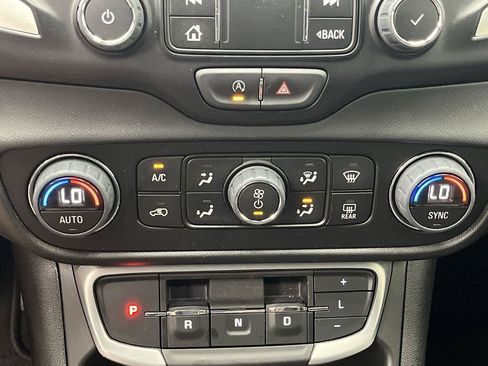 Certified 2023 GMC Terrain SLT w/ Elevation Edition AWD/4WD image 21