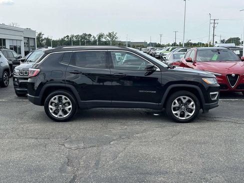 Used 2020 Jeep Compass Limited AWD/4WD image 2