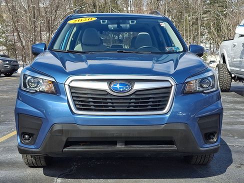 Used 2020 Subaru Forester Premium image 2