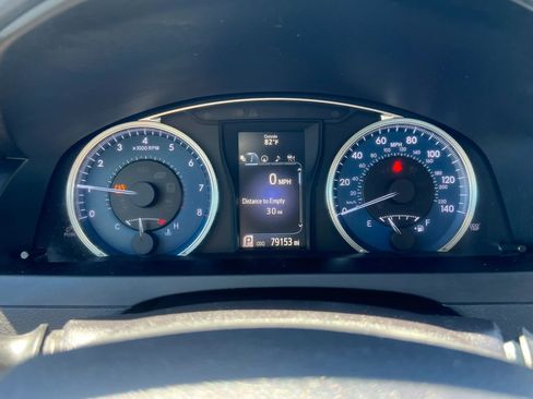 Used 2016 Toyota Camry XLE w/ Advanced Technology Package FWD image 17