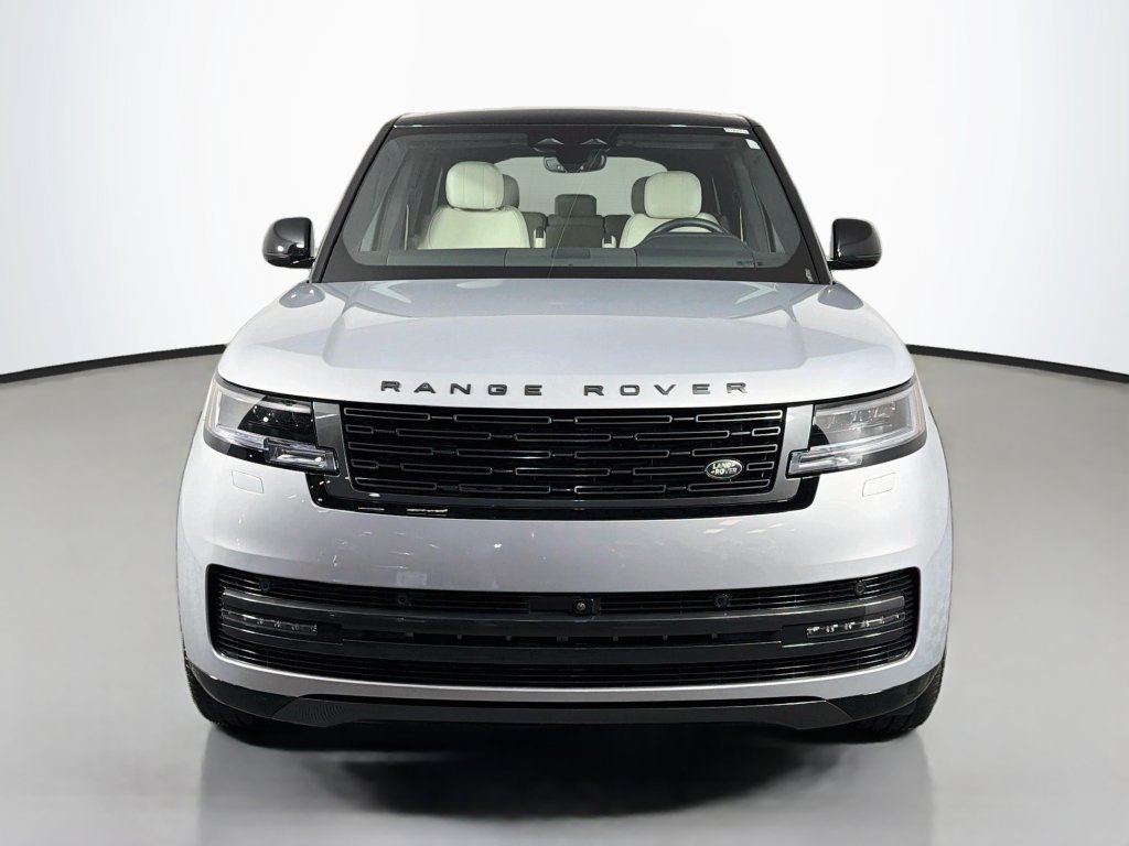 Used 2025 Land Rover Range Rover Long Wheelbase SE AWD/4WD image 2