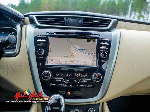 Used 2021 Nissan Murano SL w/ SL Moonroof Package image 23