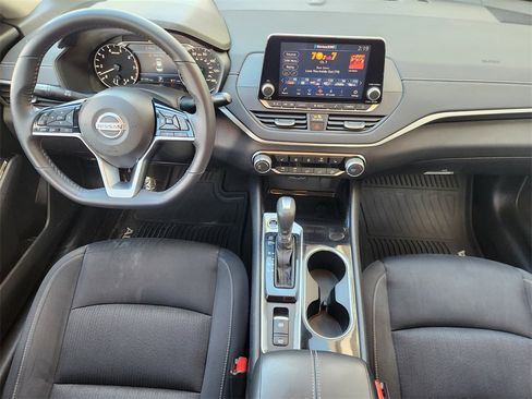 Used 2021 Nissan Altima 2.5 SV w/ SV Premium Package image 25