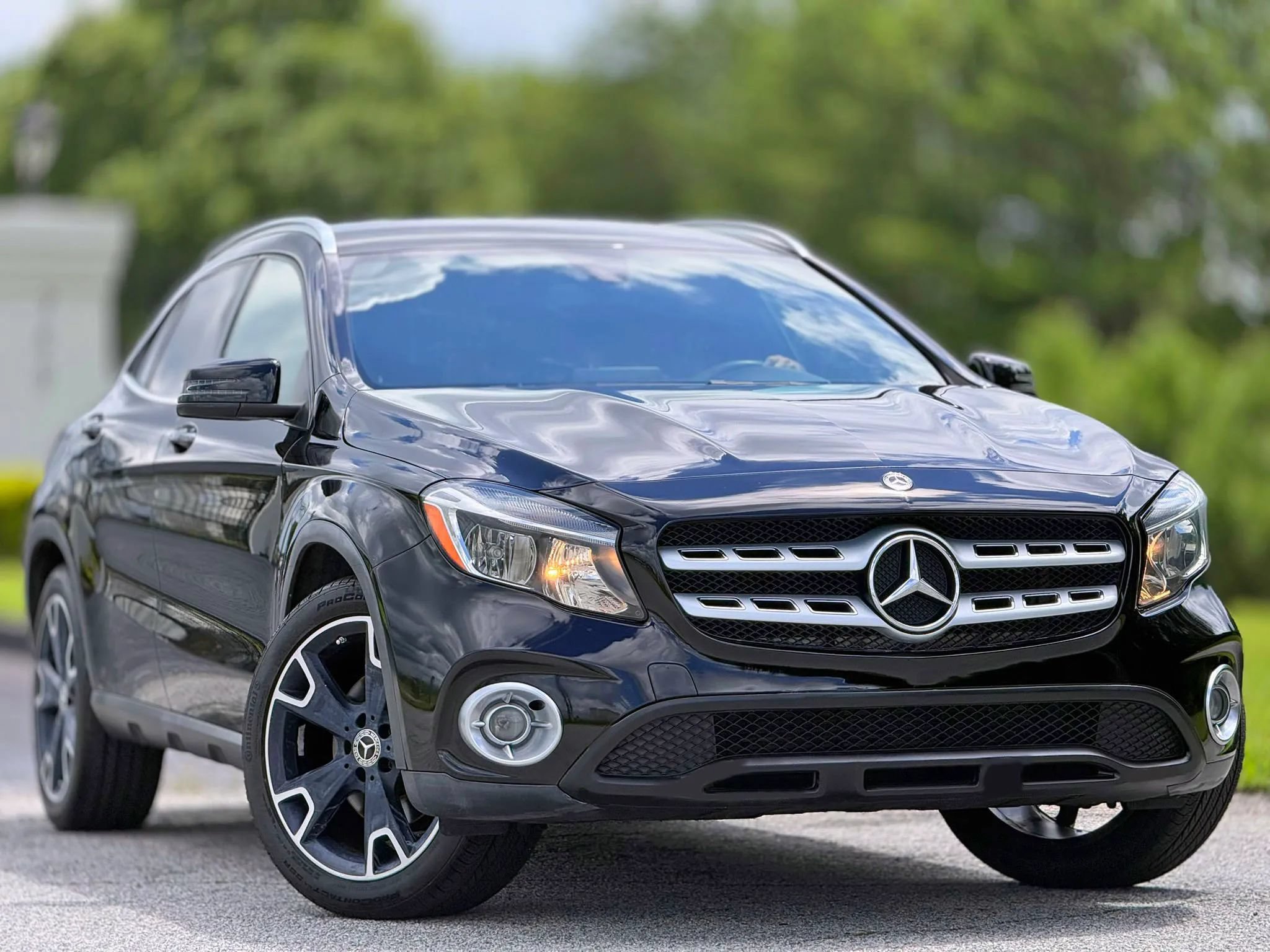 Used 2020 Mercedes-Benz GLA 250 w/ Premium Package image 4