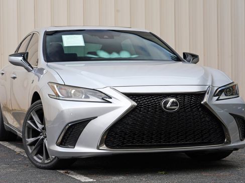 Used 2020 Lexus ES 350 F Sport w/ Accessory Package 2 FWD image 2