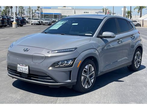 Used 2023 Hyundai Kona Limited FWD image 2