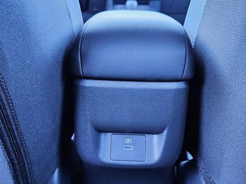 New 2025 Nissan Versa SV w/ Trunk Package image 17