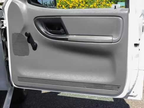 Used 2009 Ford Ranger XL image 29