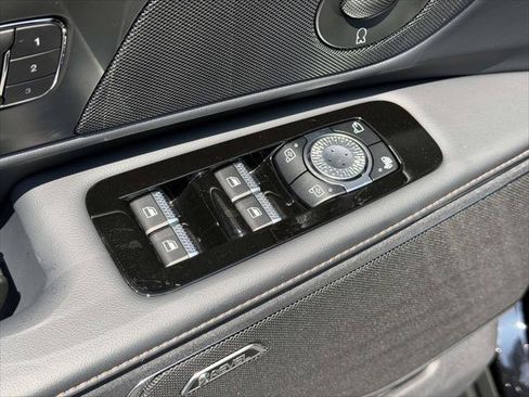 Used 2026 Lincoln Nautilus Premier w/ Equipment Group 102A AWD/4WD image 18