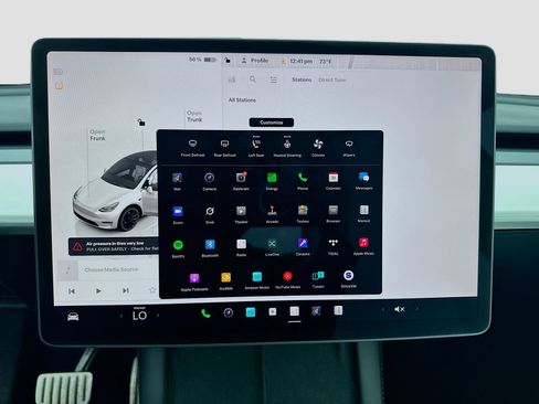 Used 2022 Tesla Model Y Performance image 11