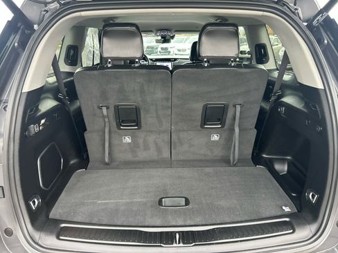 Used 2022 Jeep Grand Cherokee L Limited w/ Luxury Tech Group II image 13