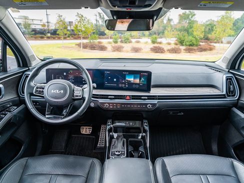 Certified 2024 Kia Sorento SX image 20