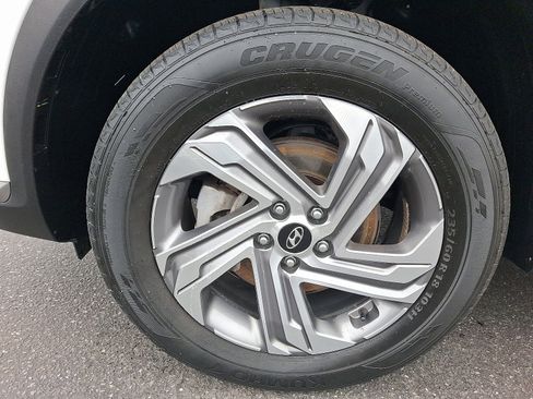 Used 2023 Hyundai Santa Fe SEL image 9